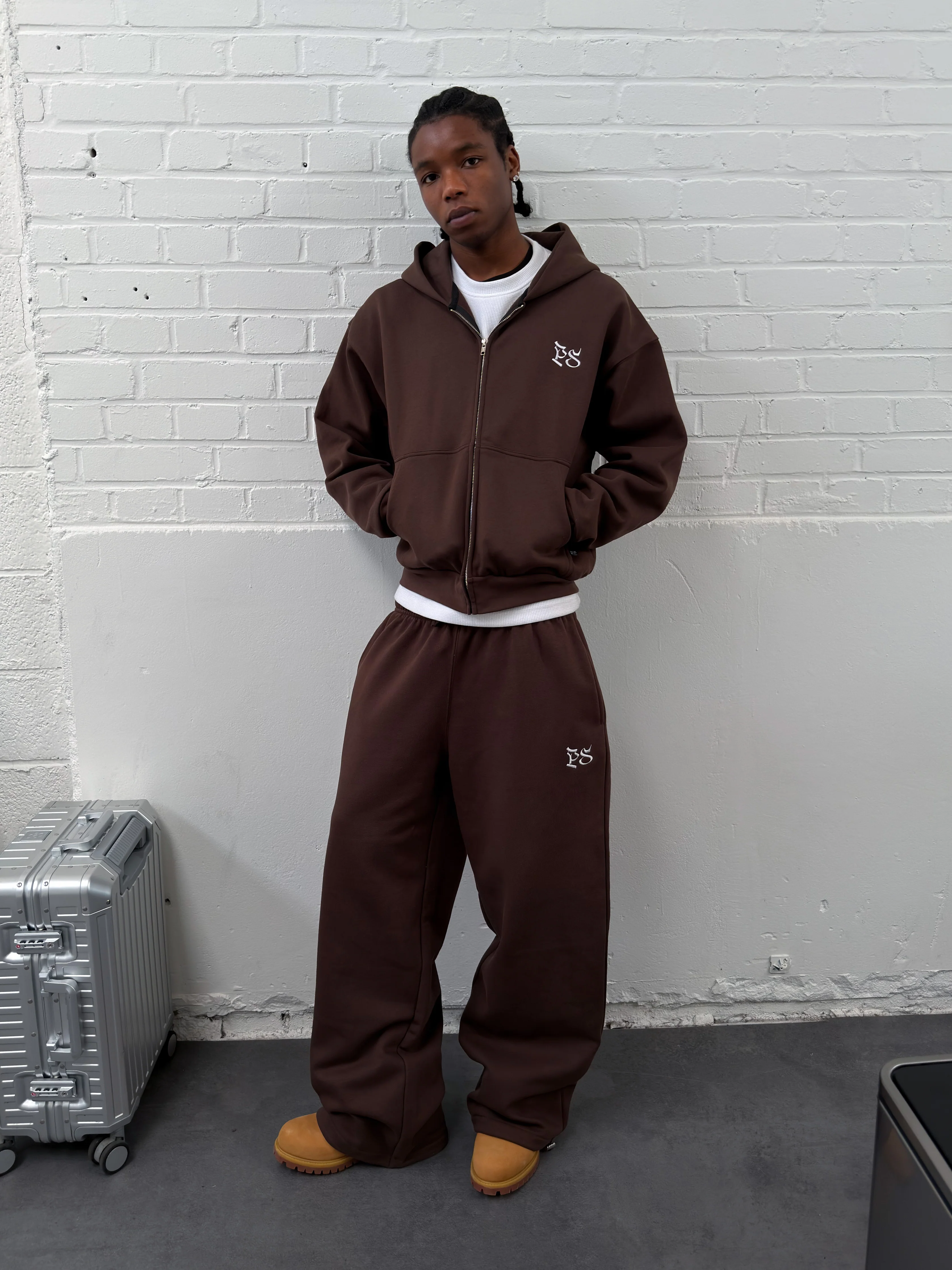 BROWN ZIP-HOODIE - Image 4