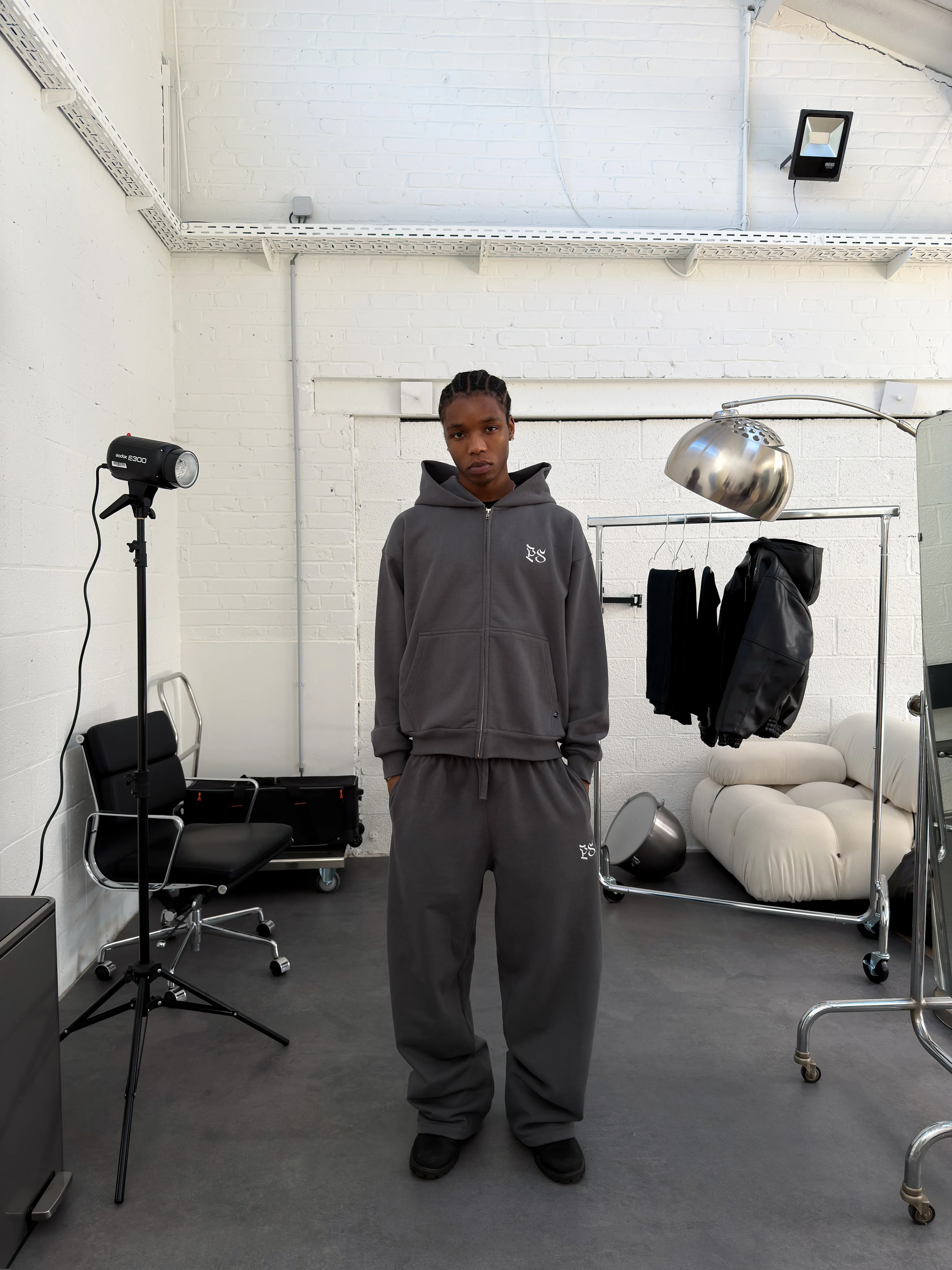 CHARCOAL GRAY BAGGY TROUSER - Image 4