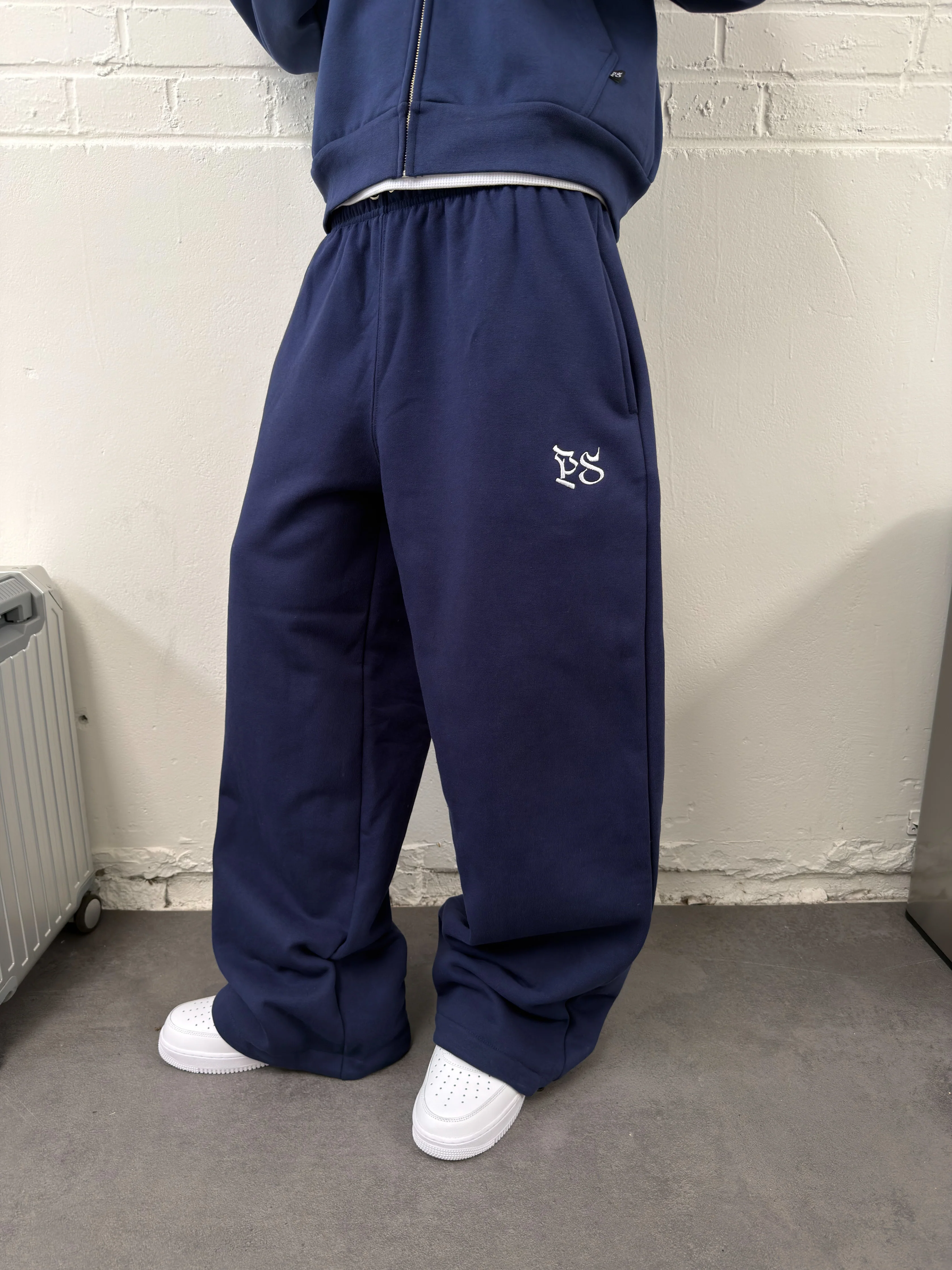 NAVY BAGGY TROUSER - Image 3