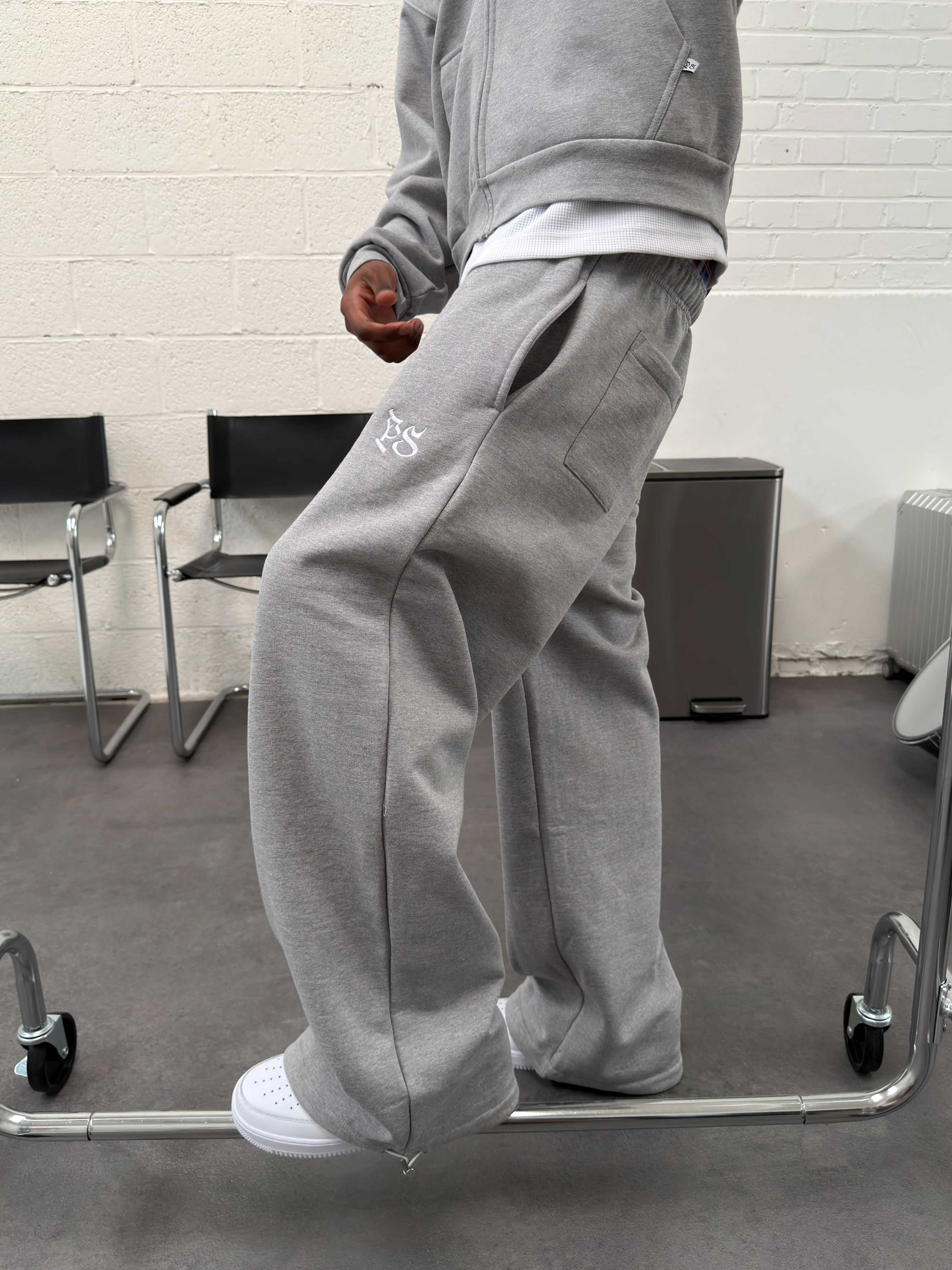 OG GRAY BAGGY TROUSER - Image 3